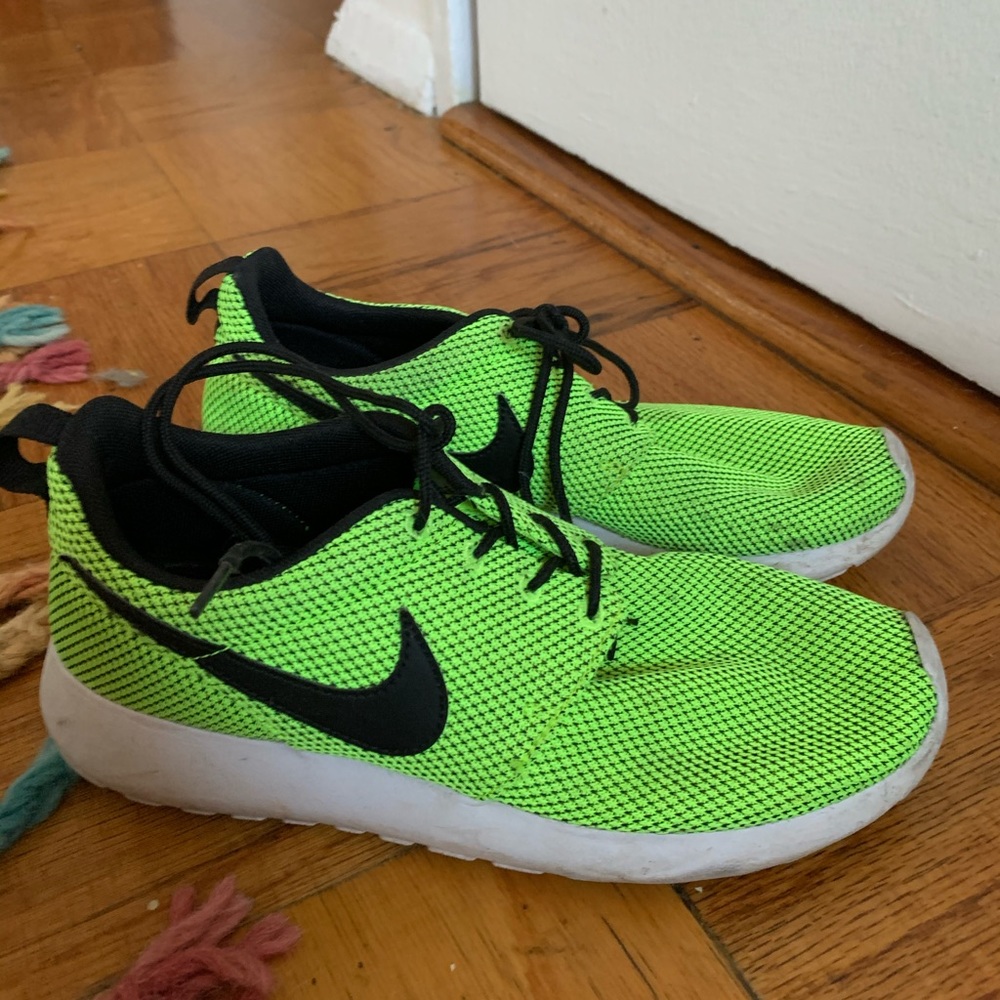 Neon Yellow Nike Roshe